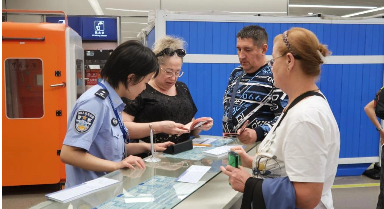 首批俄羅斯免簽旅客入境